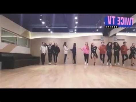 Lol whats wrong with dahyun, is she not good at anything? Twice Do It Again slow - YouTube