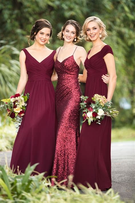 Trends We Love Mixed Berry Bridal Parties Pretty Happy Love