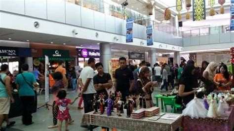 The mall is non stratified and offers you a range of stuff to take back home. City Mall Kota Kinabalu - GoWhere Malaysia