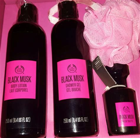 However, when i tried this black musk, i fell in love with it. Jual The Body Shop Black Musk Collection -original di ...