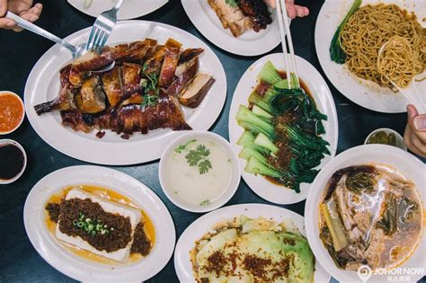 The house we created for peoples who loves to gathering, loves to share happily together. 8 Well-Liked, Must-Try Food Spots in Pekan-Nanas Every ...