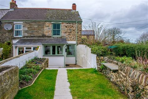 A Cosy Self Catering Cottage In Cornwall Staying In Cornwall With