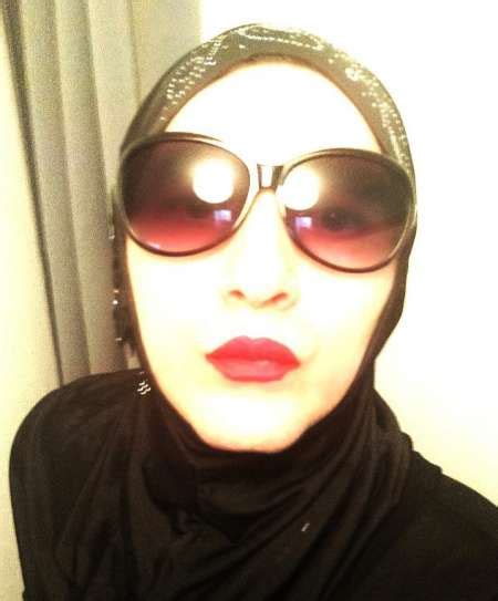 Gratuit Travesti Debutante Blanche Avec Hijab Sur On Se Connait Com