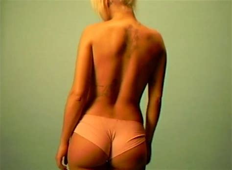 Rita Ora Topless Pics GIF Video TheFappening