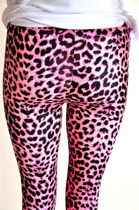 Sale Soft Pink Leopard Print Essential Leggings By Vixenobscure