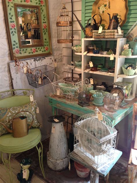 Pin By Yvonne S Franklin On Booth Set Up Antique Store Displays