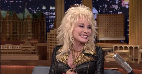 Dolly Parton Makes Jimmy Fallon Try On Her Wig Comedy Videos
