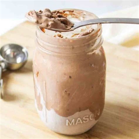 Chocolate Mason Jar Ice Cream BeeyondCereal