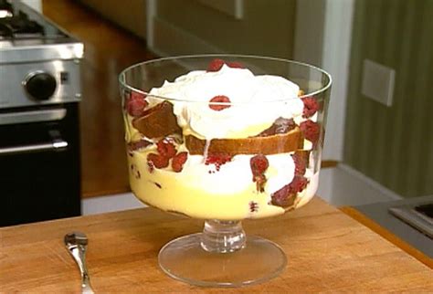 I decided to whip up my favorite macaroni and cheese springs rolls as an appetizer and a red berry trifle for dessert. Barefoot Contessa Trifle Dessert : English Trifle and ...