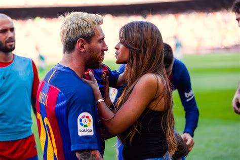 Messi Y Antonella Se Casarán Vida Latina