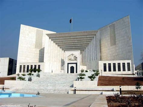 Pakistan Supreme Court Upholds Parliaments Constitutional Amendments