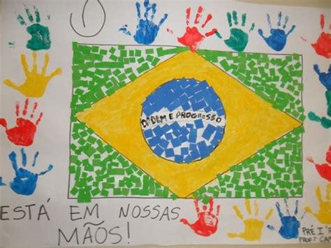 Projetos para a semana da pátria Atividades Educação Infantil Pintura de mãos e pés Semana