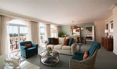 Guests will be able utilize the. Loews Portofino Bay Hotel: Rooms - complete guide & photo ...
