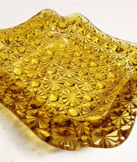 Vintage Amber Glass Ashtray Daisy And Button Pattern L E Etsy