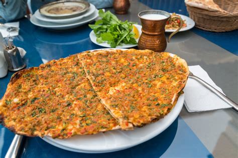 Is vegetarisch eten beschikbaar in turkije? Best Food in Turkey: 6 Dishes That are a Must-Try ...