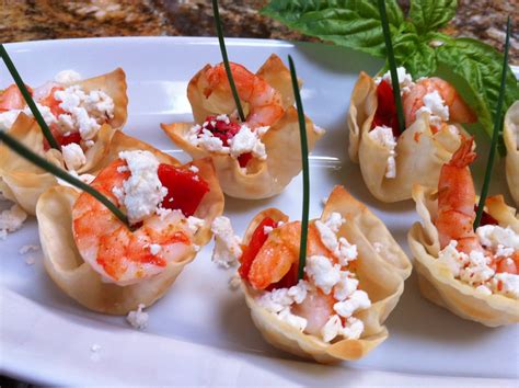 These shrimp cocktail appetizers are fast and easy to make. Sauce Simmer'n: Mini Shrimp Appetizers