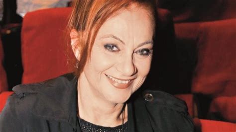 Η σημαντική φιλαρέτη κομνηνού ετοιμάζεται να «συναντήσει» ξανά σκηνικά τον χαρισματικό γιώργο χριστοδούλου, μετά το πρώτο τους «πάντρεμα» στον έξοχο «αρίστο» του γιώργου. Φιλαρέτη Κομνηνού: Η τηλεοπτική της επιστροφή και η σχέση ...