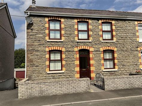 3 Bed Semi Detached House For Sale In Stepney Road Garnant Ammanford