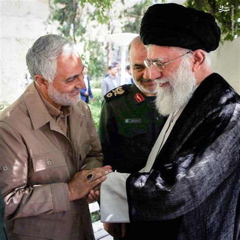 عکس های دیدنی سردار سلیمانی در کنار رهبر انقلاب اسلامی مینویسم