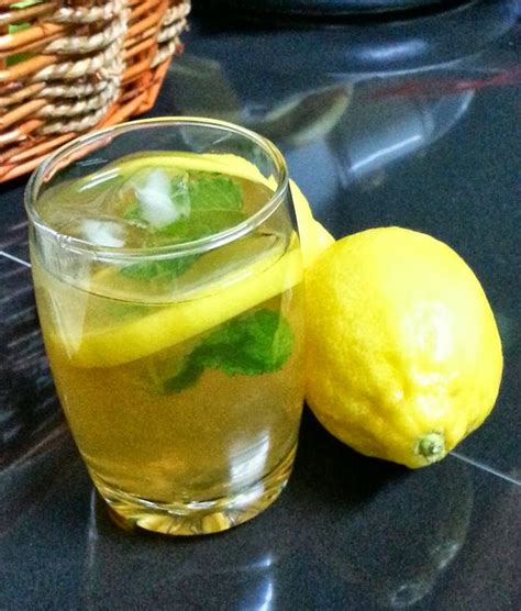 Cara membuat air lemon madu. My day my life: Ice lemon tea with honey and peppermint leaf