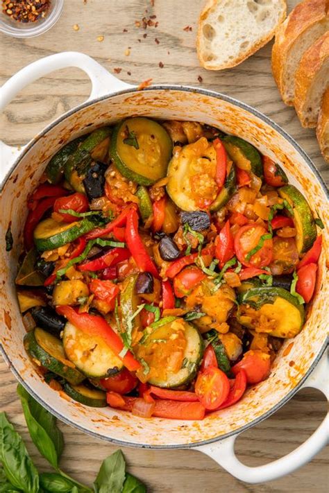 However, remember that a vegetarian diet for dogs is quite controversial in the veterinary field and i recommend you for all the vegetarians out there looking to get your dog on this diet, here is a good homemade vegetarian dog food recipe to start with. 20+ Best Vegan Keto Diet Recipes - Vegan Keto Recipes
