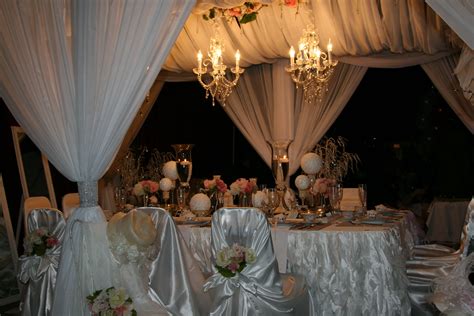 10 beautiful ideas for your traditional igbo wedding. Grand Canopy Bridal Table, so elegant!! | Bridal table ...