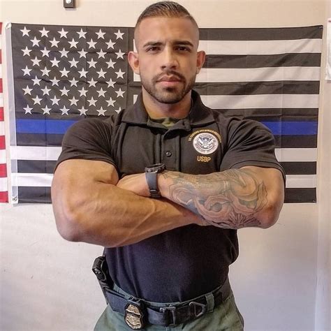 Hottest Cops Of Instagram Men S Uniforms Tummy Yummy Male Doctor