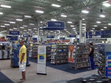 Best Buys Store Layout Is Generic But Effective Yelp