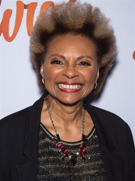 leslie uggams biography height and life story super stars bio