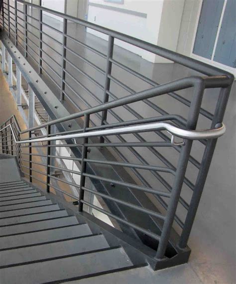 Get Stainless Steel Railing Pictures