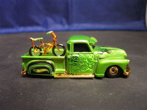 Custom Hot Wheels La Troca 1950s Low Rider Pickup With Schwinn Stingray