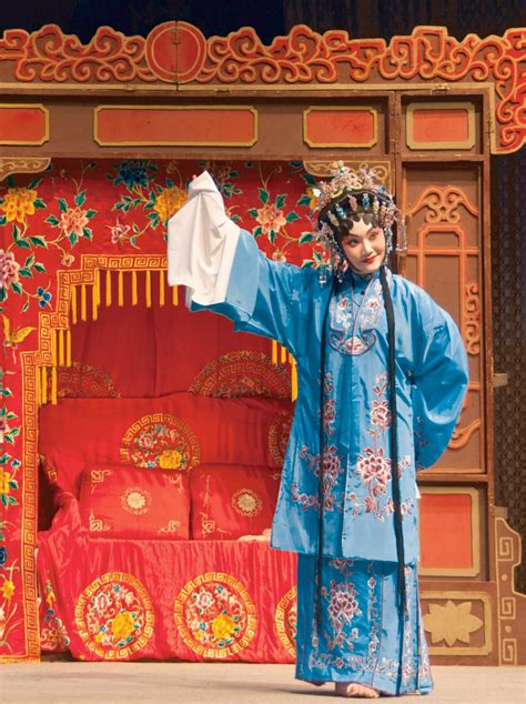 Erleben Sie Chinas Traditionelle Kunst Bei Einer Fesselnden Live Show