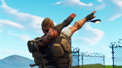 Sezon sıfır noktası'nda av başladı. Ninja becomes first Fortnite player to get 5000 Victory ...