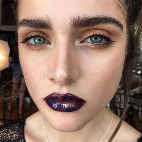 meet the makeup trends that are going to be everywhere this fall fall makeup trend fall