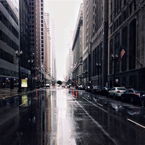 7 Creative Ways To Capture Incredible Urban Reflection Iphone Photos