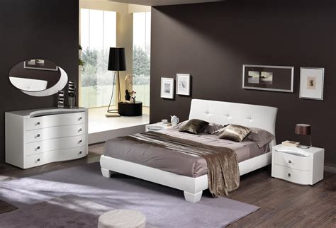 Made In Italy Leather Elite Modern Bedroom Set Jackson