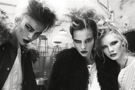 Punk rock arrangements evolved significantly in the '90s. Fashion Gossip: Punk Rock from the 90s