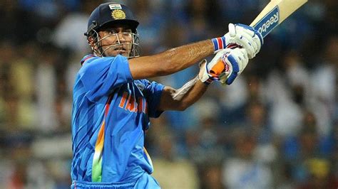 Ms Dhoni Reveals Why He Promoted Himself Above Yuvraj