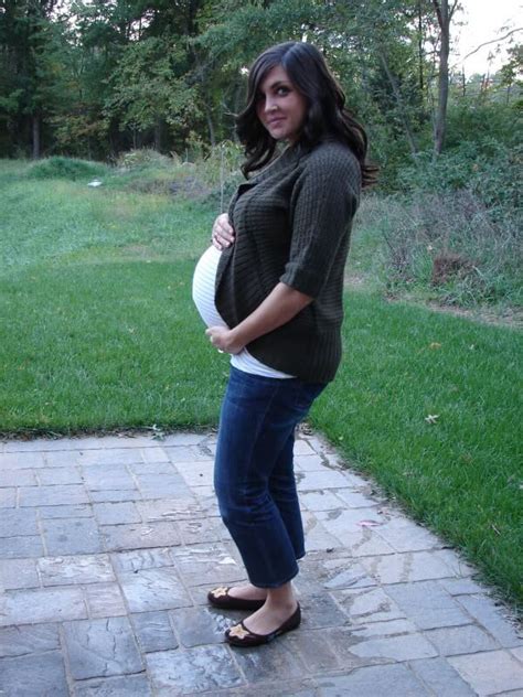 What I M Wearing 34 Weeks Pregnant Stilettos And Diapers