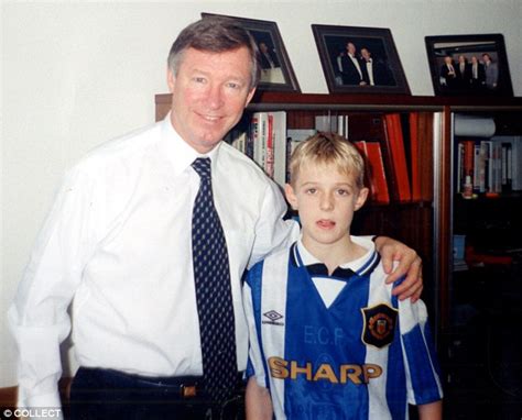 A look at the life and legend of manchester united manager alex ferguson. Sir Alex Ferguson ran Manchester United like a Sunday ...