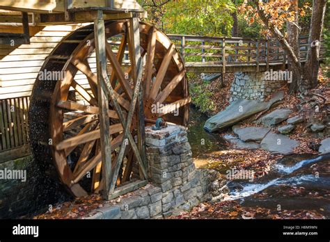 Die Grist Mill Wasserrad Im Stone Mountain Park In Atlanta Georgia