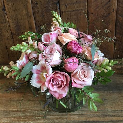 We believe every person deserves the most beautiful flowers on any budget. Strawberry Fields in Sherman Oaks, CA | Mulberry Row