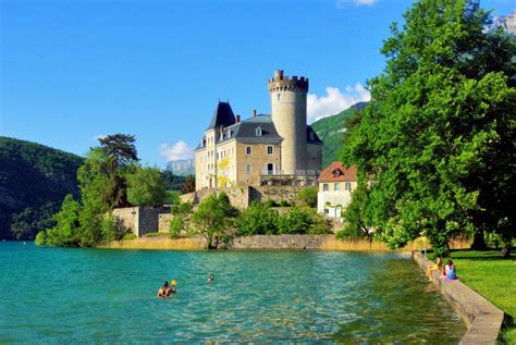 Six Villages Around Lake Annecy To Discover French Moments