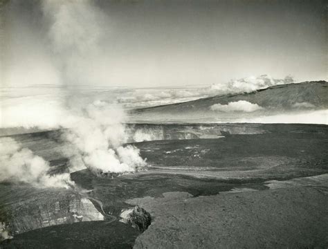What Happened When Hawaiis Mauna Loa Erupted