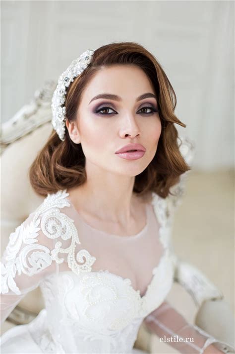But, i must admit, i sometimes find it hard to tell the difference between a 1920's hairstyle from a 1940's look. 21 Inspirational Vintage Retro Wedding Hairstyles | Deer ...