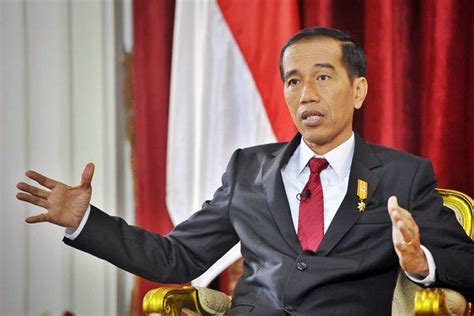 Sangat buruk seperti menerima uang sogokan agar lancarnya suatu kkn (korupsi, kolusi, nepotisme) merupakan perilaku curang oleh perseorangan. Presiden Jokowi Minta Menteri Tutup Celah Korupsi ...