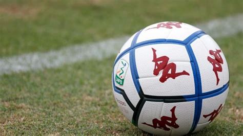Ecco la risposta a tutte queste domande grazie alle tabelle pubblicate oggi, sabato 10 ottobre 2020, dalla gazzetta dello sport con tutti gli stipendi delle squadre di serie a. Serie B oggi in campo. Si apre il 13° turno | Leccezionale ...