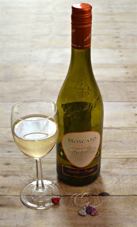 Moscato wine from olive garden is called ( moscato primo amore ) by puglia, it is devine! Valentine's Day Heart Shaped Wine Charms - Amy Latta Creations