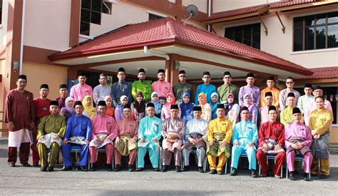 Pejabat kesihatan daerah, cameron highlands (bgn.hosp.desa), pahang. Gerbang Kualiti Pendidikan: Pegawai & Staf Sokongan ...