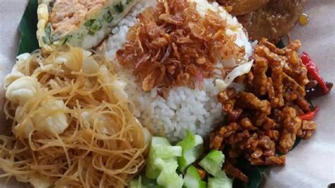 We did not find results for: Sejumlah Makanan Khas Indonesia yang Sering Dijadikan Menu ...